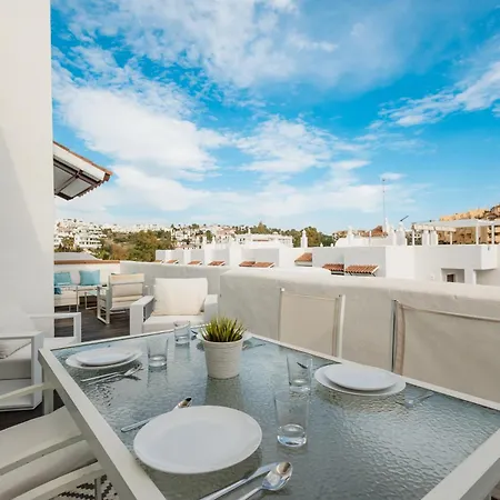 Moderno Apartamento De Dos Al Lado Del Golf