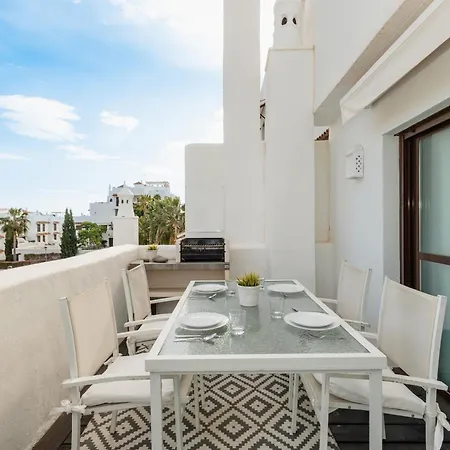 Apartment Moderno Apartamento De Dos Al Lado Del Golf